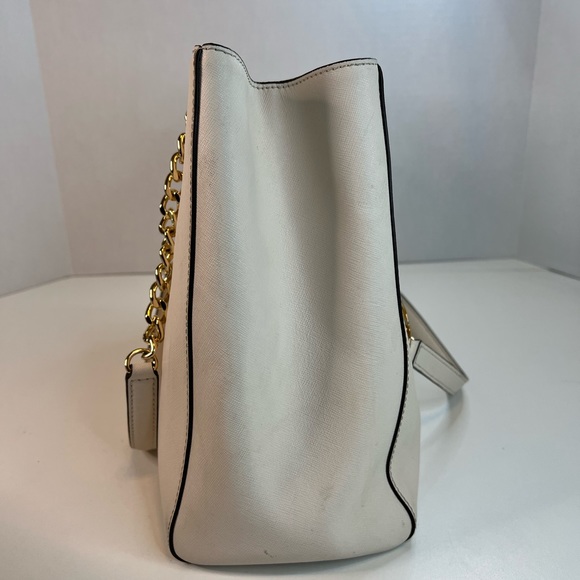 Michael Kors Teagan Pebbled Leather Shoulder Bag, Ivory - Picture 6 of 12